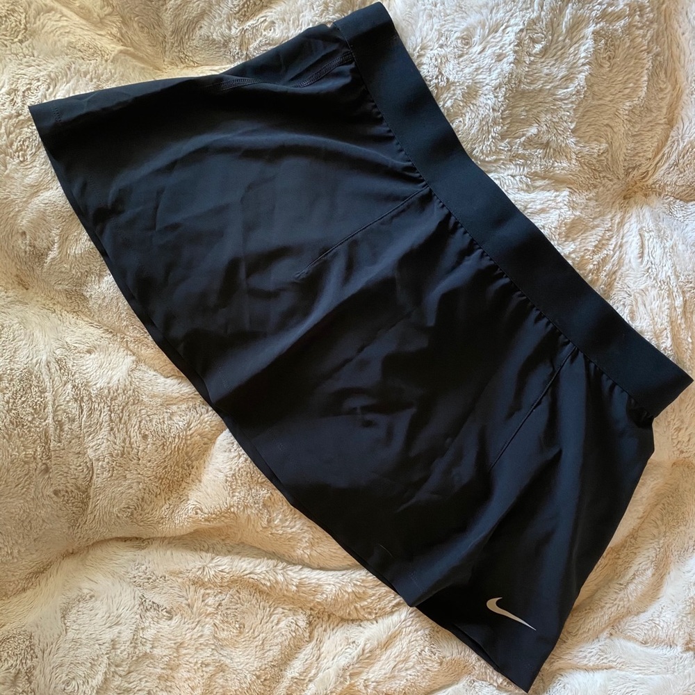Nike mini skirt black XL fits like L